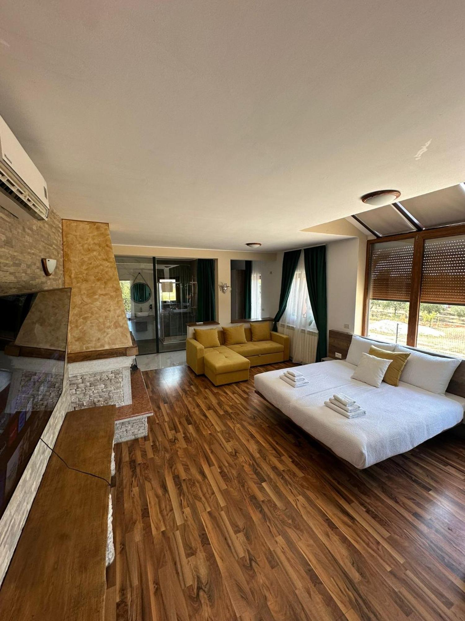 Hotel Natura Vilanija Dış mekan fotoğraf